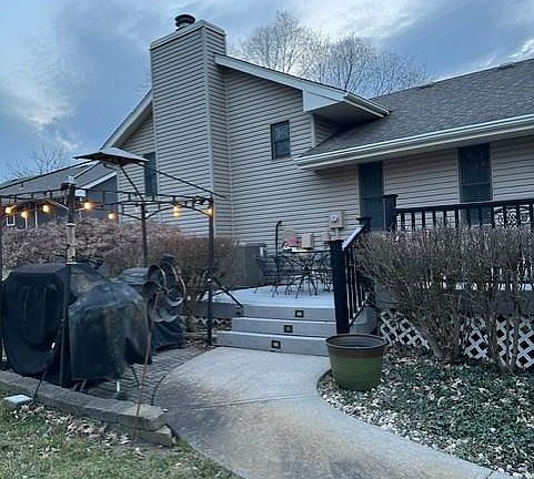 4th image of 1401 Hale Ave