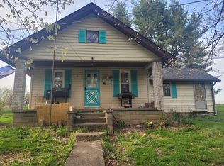 14627 Dover Hill Rd, Loogootee, IN 47553