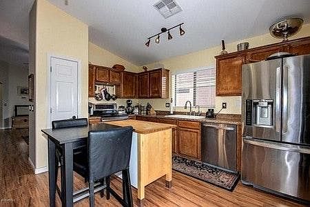 Kitchen ( No furniture )