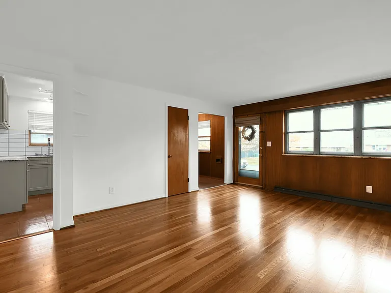 39 Sunnyside Ln — Photo 6