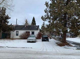 220 SE Willow Ln, Bend, OR 97702