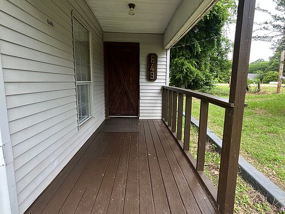 2nd image of 649 Jefferson St