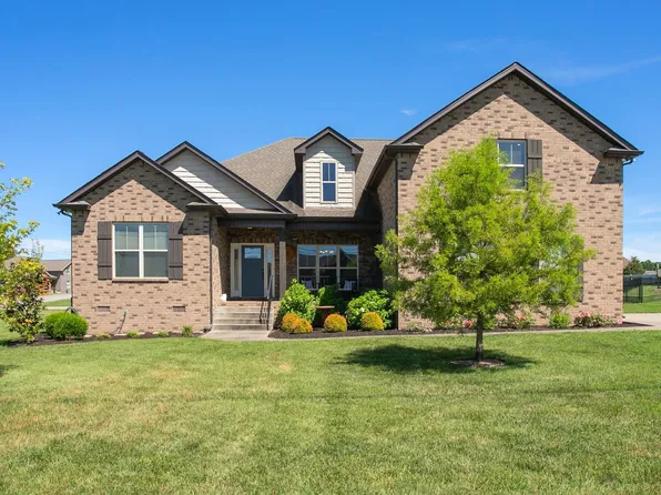 4000 Sheffield Ln, Greenbrier, TN 37073