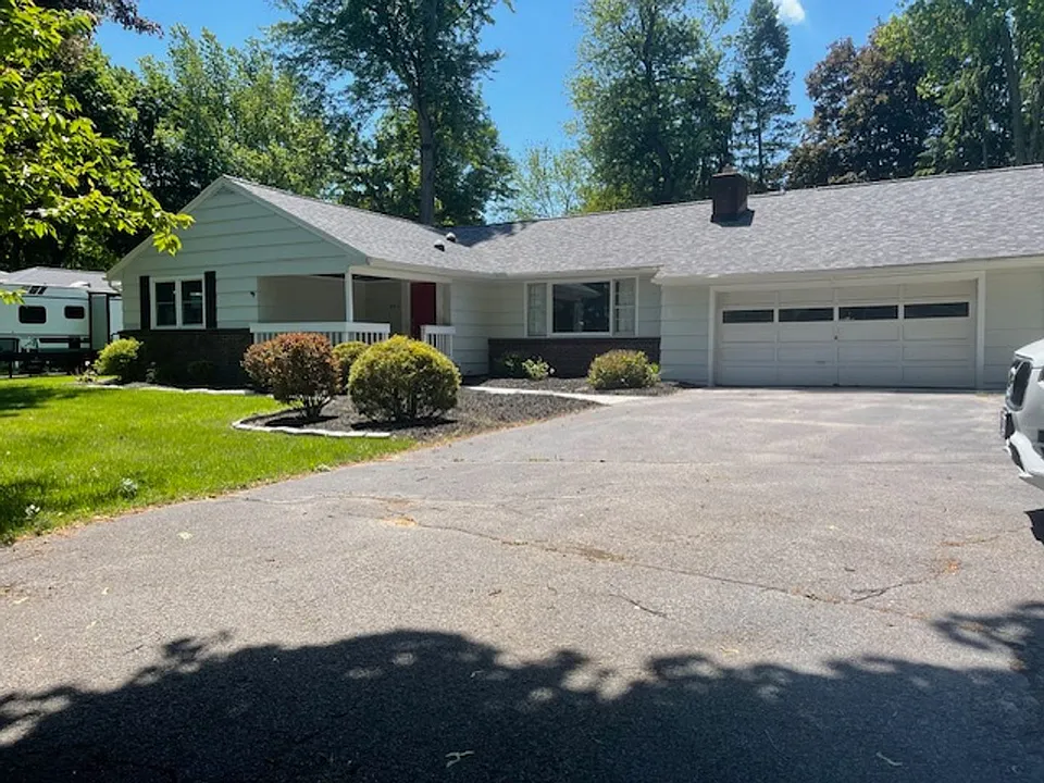 223 Fairport Rd