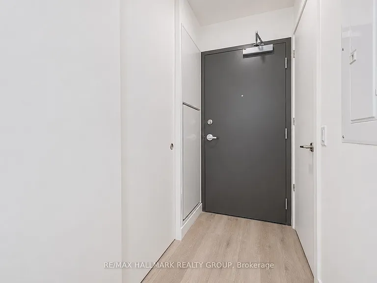 10 James St #713 — Photo 12