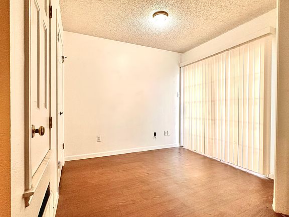 5th image of 505 W 18th St APT I