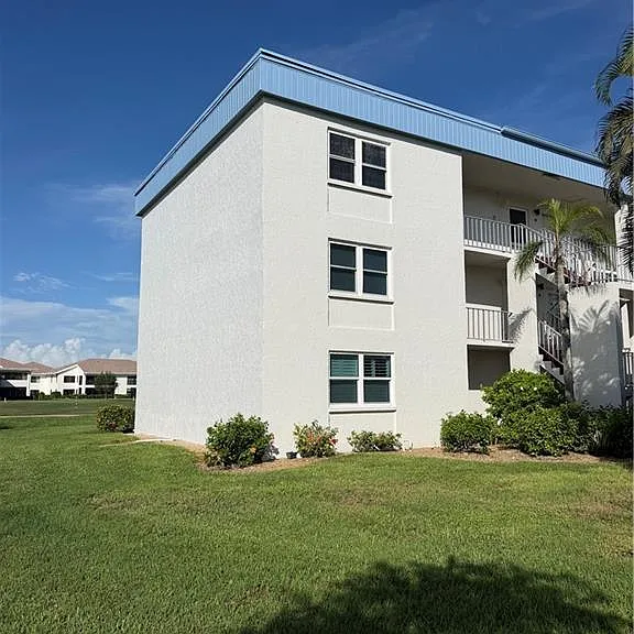 1624 Pine Valley Dr #115 — Photo 1