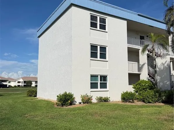 1624 Pine Valley Dr APT 115, Fort Myers, FL 33907
