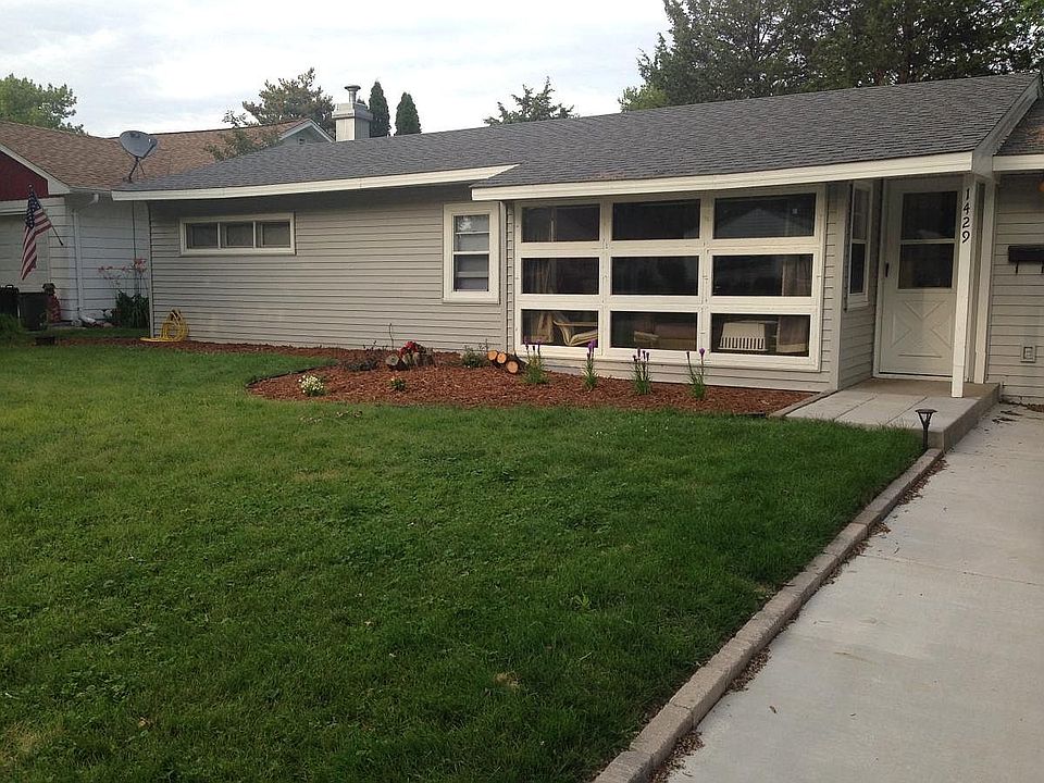 1st image of 1429 Idaho Ave S