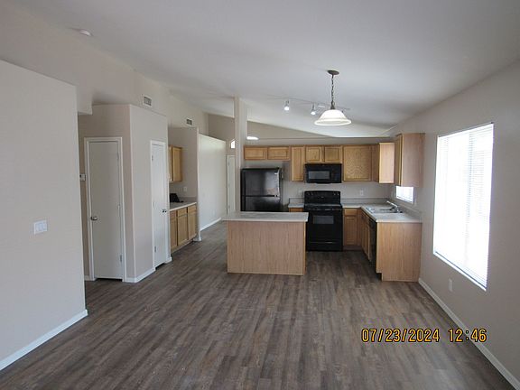 5th image of 2728 W Wayland Dr