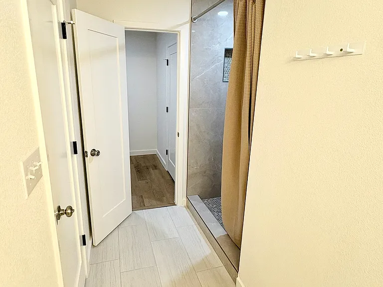 2619 Rountree Dr — Photo 6