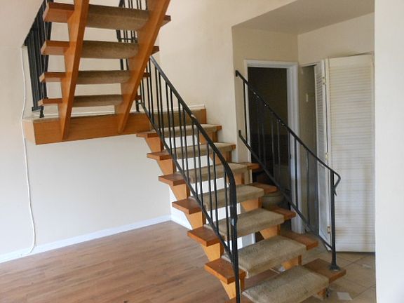 5th image of 2772 E 75th St #S4j