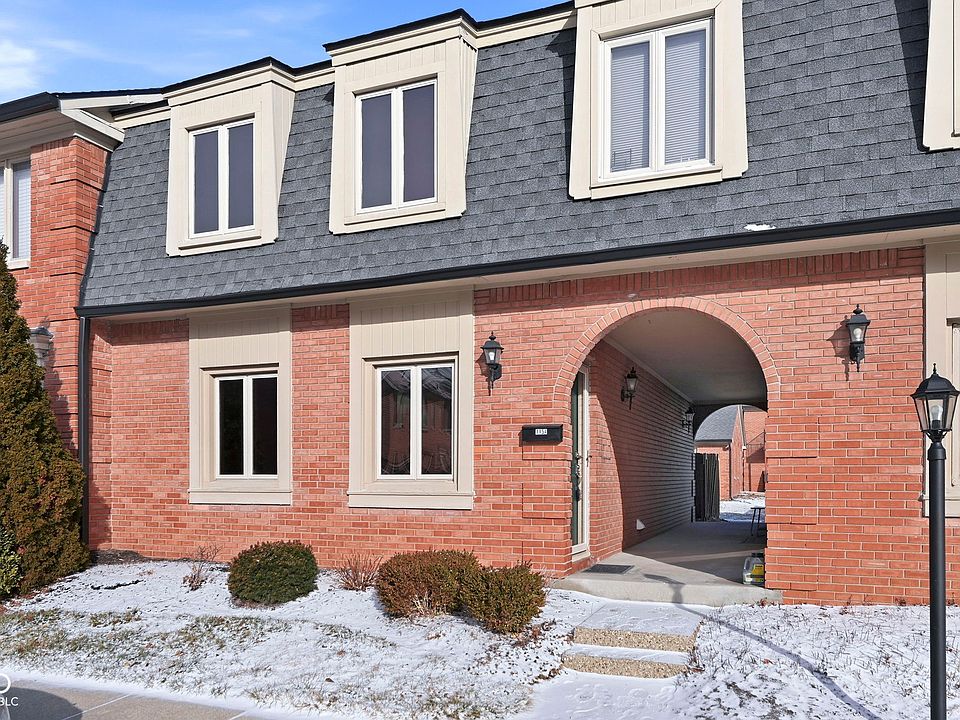 1st image of 1154 Canterbury Sq N