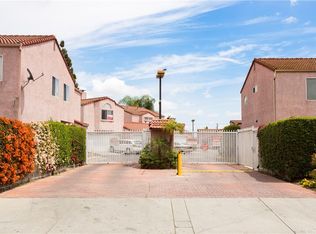 190 Racquet Club Dr, Compton, CA 90220