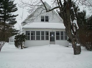 518 S Waupaca St, Wautoma, WI 54982