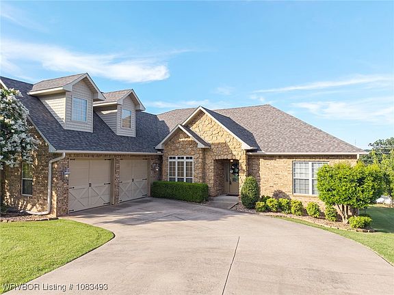 2nd image of 1526 Saratoga Ct
