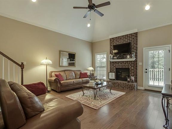 5th image of 1127 Whisper Trace Ln