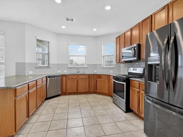 3322 Nila Creek Dr — Photo 10