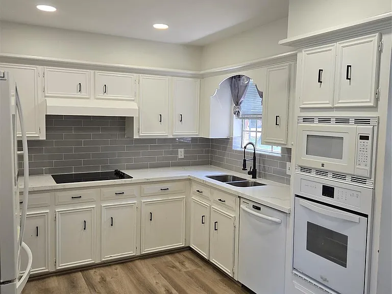 306 Houghton Rd — Photo 10
