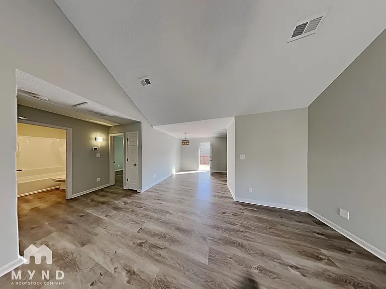 512 Basswood Way — Photo 7