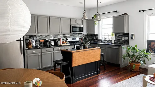 908 Main St #3B Photo 1