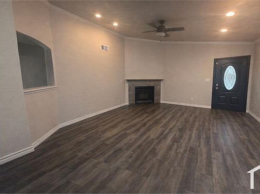 2nd image of 2307 Lago Trl