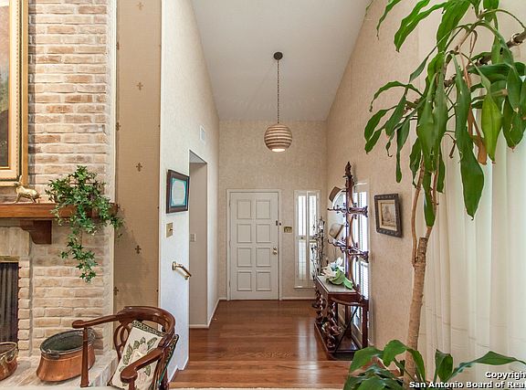 5th image of 8539 Eagle Crest Blvd