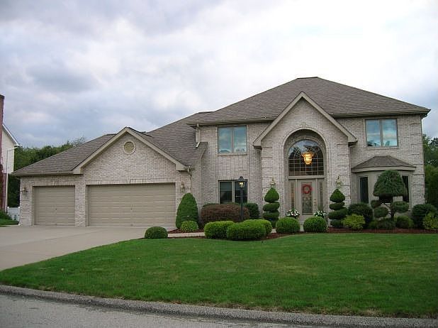 1st image of 9911 Buckingham Pl