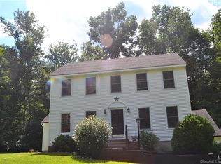 300 Lakeside Rd, Southbury, CT 06488