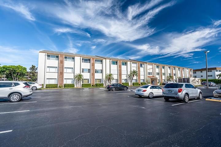 1st image of 125 Shore Ct APT 302A