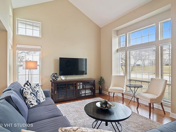 5th image of 1274 Lexington Ln