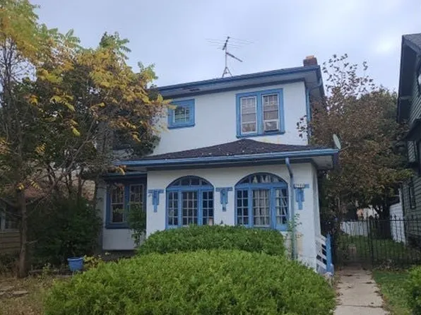 2506 N 46th St, Milwaukee, WI 53210