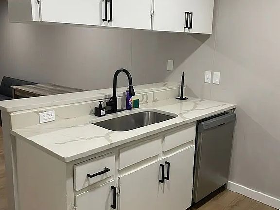 3rd image of 830 N Meadows Dr Unit B