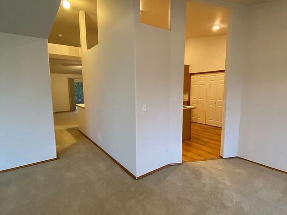 4th image of 8807 W Bonnie Ave