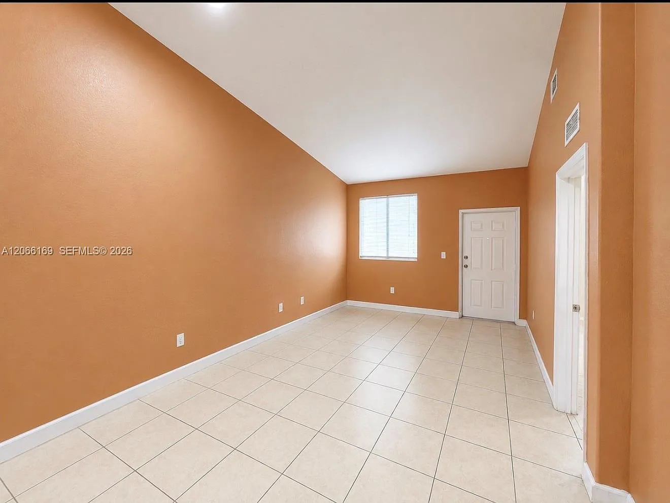 Shoma Condo At Keys Cove — Photo 4