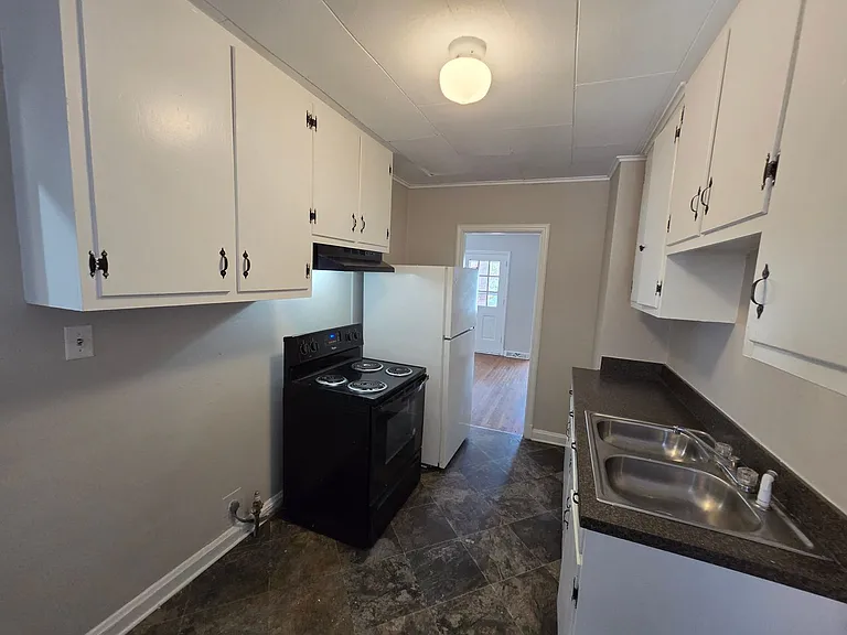 322 W McCubbins St — Photo 6