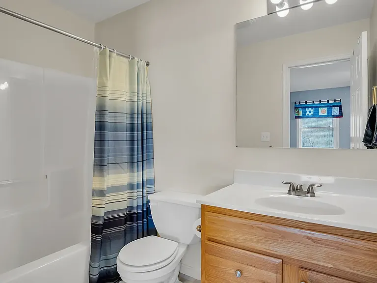 7214 Huntingdon St — Photo 17