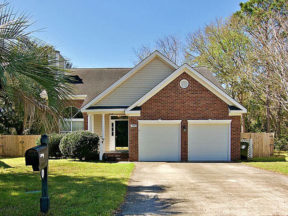 3rd image of 750 Majestic Oak Dr