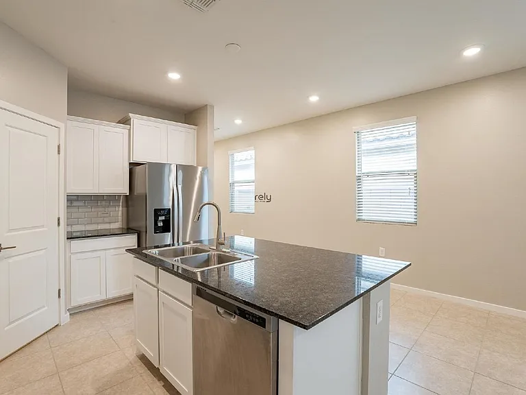14155 W Georgia Dr — Photo 13