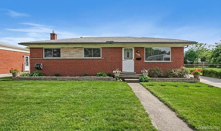 1st image of 4396 Dunn Dr