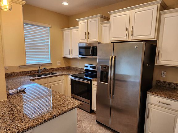 2nd image of 204 Wentworth Grande Dr
