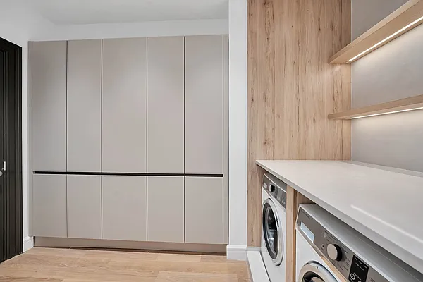 Sold by Argent Advisors LLC | media 25