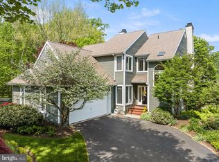 27 Horseshoe Ln, Newtown Square, PA 19073