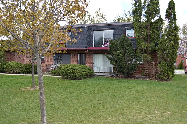 1st image of 9820 El Cameno Ln APT 1W