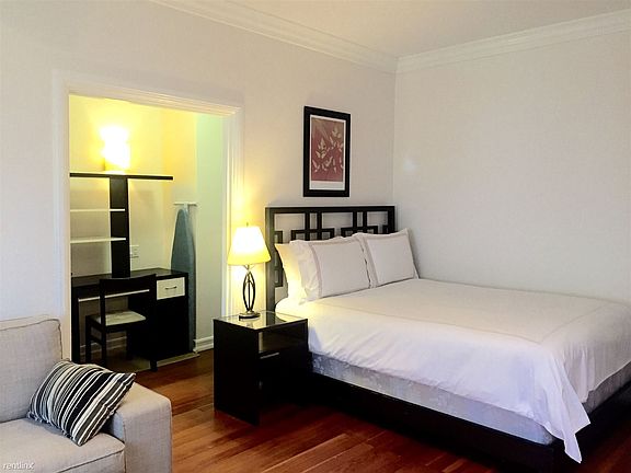 5th image of 725 7th St APT 5