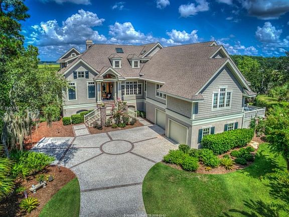 2nd image of 17 Long Marsh Ln