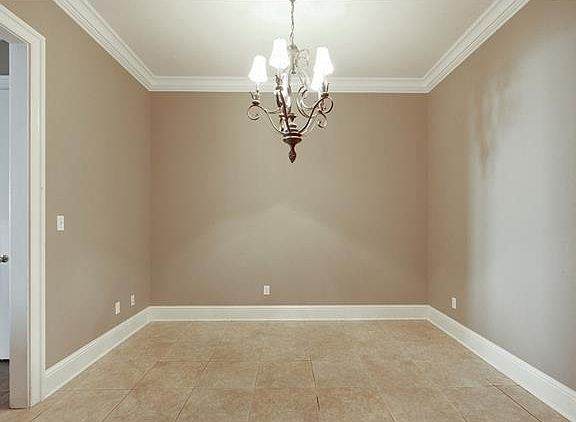 2nd image of 300 Metairie Heights Ave