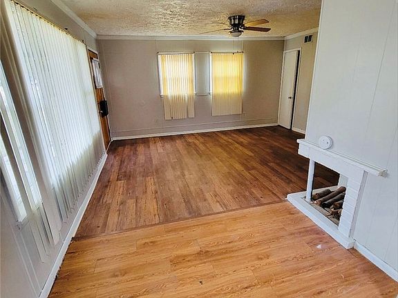 3rd image of 717 Shoop Ave