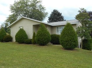 147 Pond Ln, Clarion, PA 16214