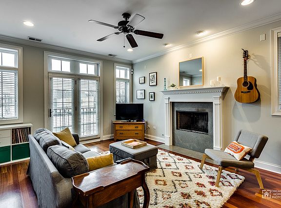5th image of 3242 N California Ave Unit 2S